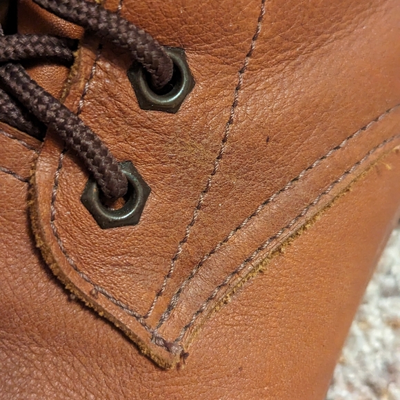 Classic Tan Leather Boots - Picture 5 of 10